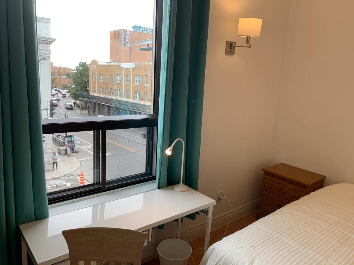 Chambres El Mediterraneo Rooms Montréal Dış mekan fotoğraf